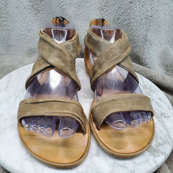 Sundance Shoes Womens EU 37 US 6 Brown Leather Cross Strap Sandals *Read* - Picture 5 of 10